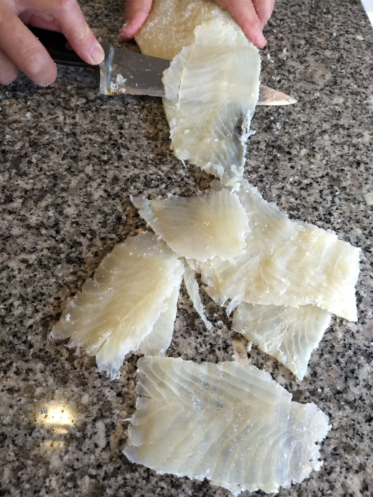 Bacalao para Carpaccio, cortado en láminas delgadas. Bandejas de 200 g aprox.