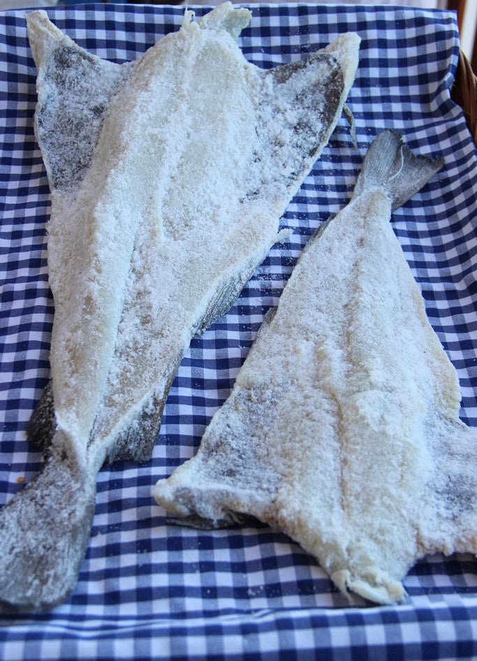 Bacalao en hoja entera pequeña. 1 kg aprox.